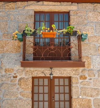 Descubre los secretos mejor guardados de Cenes de la Vega con nuestra guía de viajes